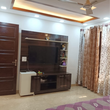 Living Room in 4 BHK Builder Floor at Parklands, Sector 85 – for Sale