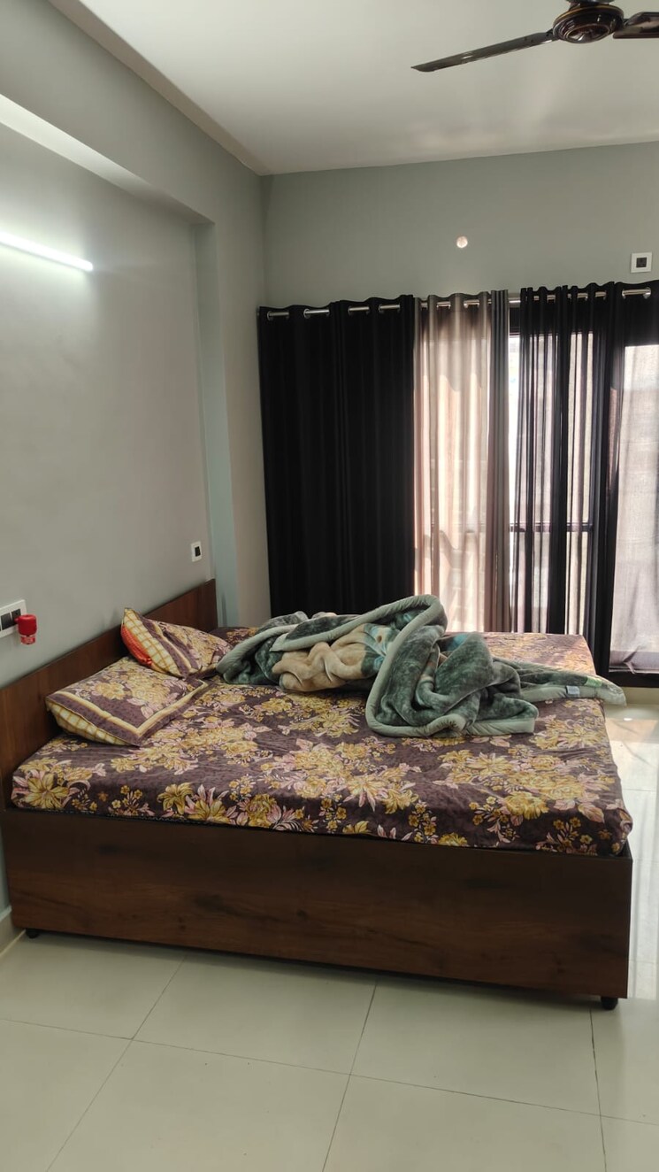 Bedroom, mahagun-manorial 6+ Bedroom 20000 Sq.Ft. Apartment In Sector 128 Noida 8086525