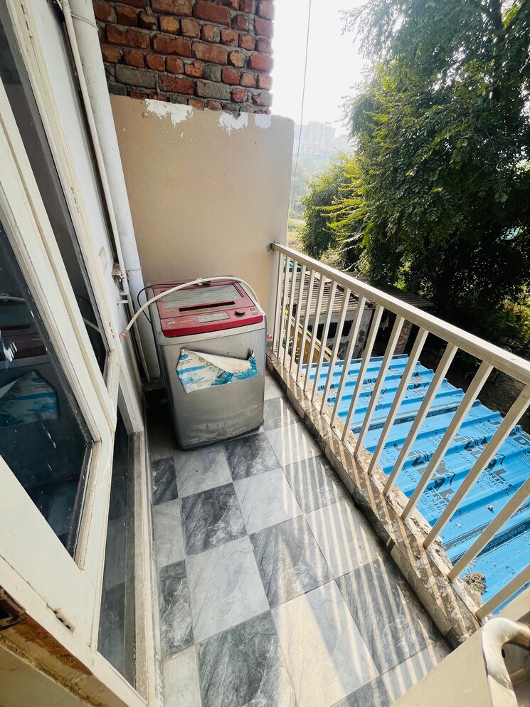 Balcony, tdi-the-retreat 3 Bedroom 1800 Sq.Ft. Builder Floor In Sector 89 Faridabad 8086602