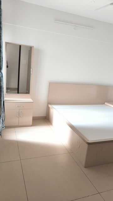 Furnished Amenities in 2 BHK Apartment at Gangapur Road – for Rent