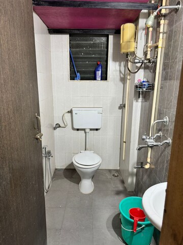 Bathroom in 1 BHK Apartment at Roshan CHS Andheri, Andheri East – for Rent