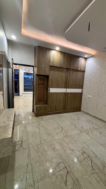 Room in 4 BHK Independent House at Sunny Enclave – for Sale