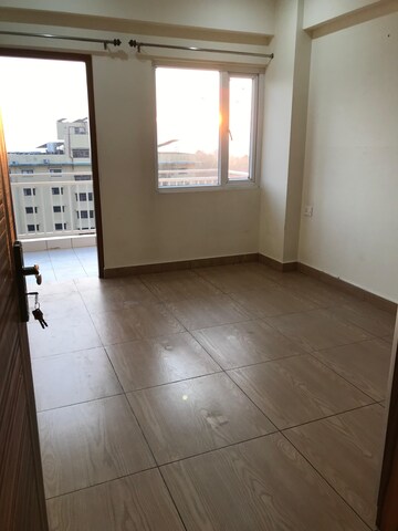 Room in 2 BHK Apartment at Sahastradhara Road – for Rent