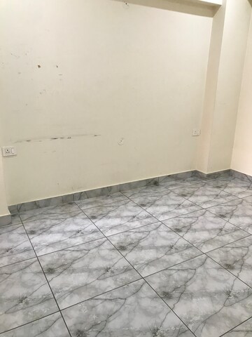 Room in 2 BHK Apartment at Sahastradhara Road – for Rent