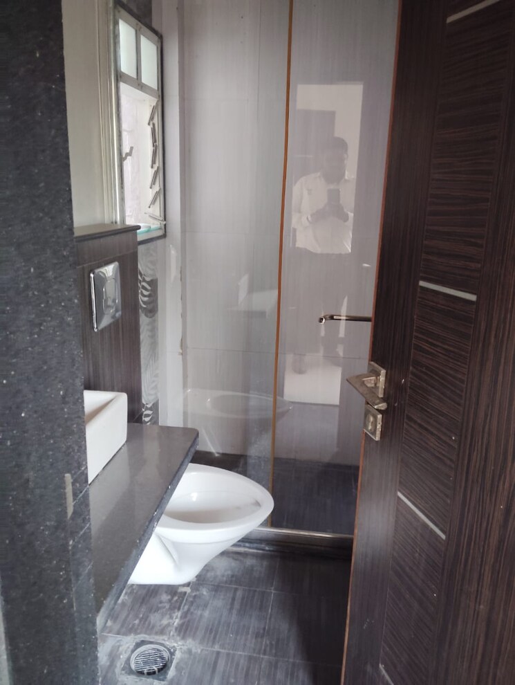 Bathroom, high-class-residency 3 Bedroom 2000 Sq.Ft. Villa In Bavdhan Pune 8086698
