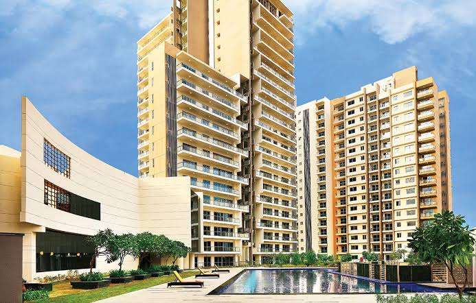 3 BHK + Servant Room Apartment For Sale in Experion Windchants