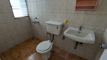Bathroom in 3 BHK Apartment at Vaswani Golf Vista Tulip, Domlur – for Rent