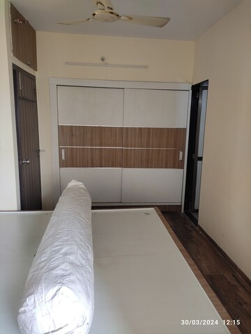 Bedroom in 1 BHK Apartment at Thane West – for Sale