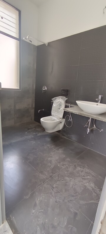 Bathroom in 4 BHK Villa at Applewood Santolina, Shela – for Rent