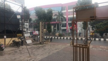  Office Space – Exterior View View at Hazratganj - for Rent
