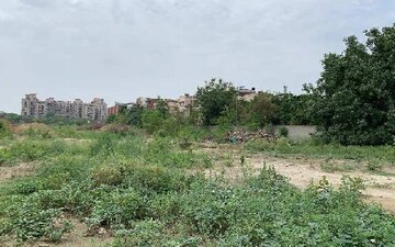Plot For Sale in Sikandrabad