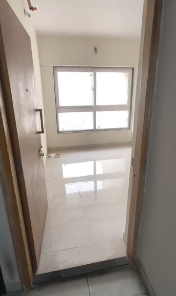 Bathroom in 1 BHK Apartment at Aashna Samadhan, Goregaon West – for Sale