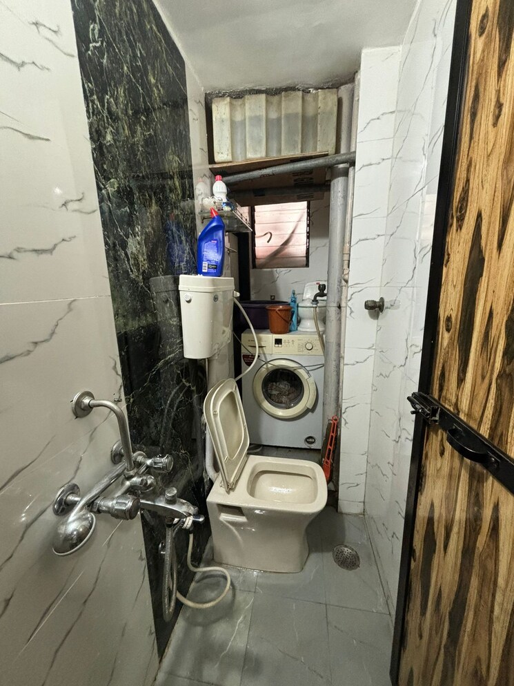 Bathroom, kamothe sector 22 1 Bedroom 630 Sq.Ft. Apartment In Kamothe Sector 22 Navi Mumbai 8087067