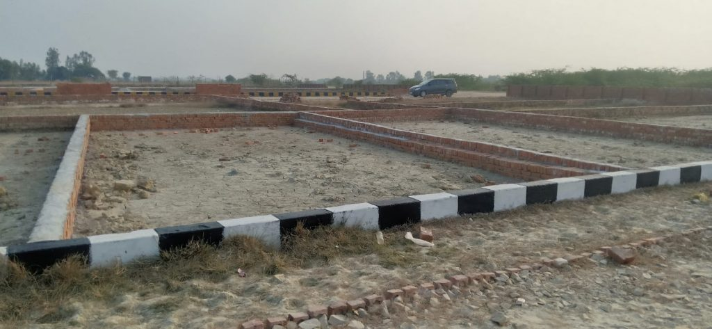 Plot For Sale in Shiv Colony Kailash Hospi