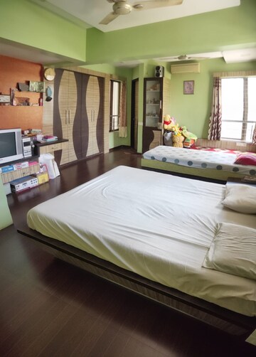 Bedroom in 4 BHK Apartment at Lodha Luxuria, Majiwada – for Sale