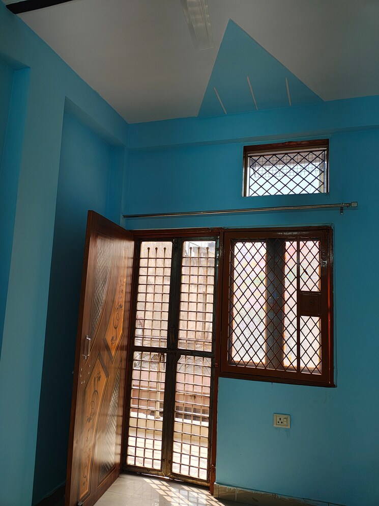 Room, pratap vihar 2 Bedroom 650 Sq.Ft. Builder Floor In Pratap Vihar Ghaziabad 8091429