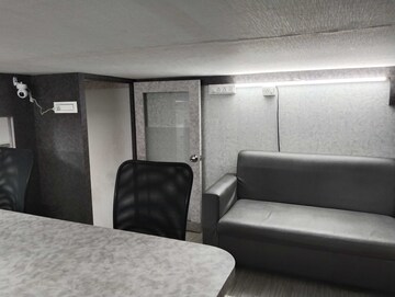 Bedroom in  Office Space at Rustomjee Eaze Zone Mall, Malad West – for Rent