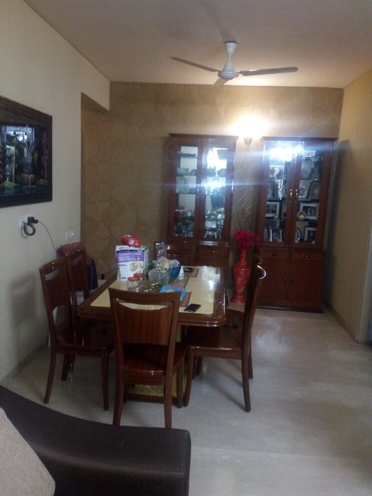 Living Room, bestech-park-view-spa-next 3.5 Bedroom 1965 Sq.Ft. Apartment In Sector 67 Gurgaon 8091334