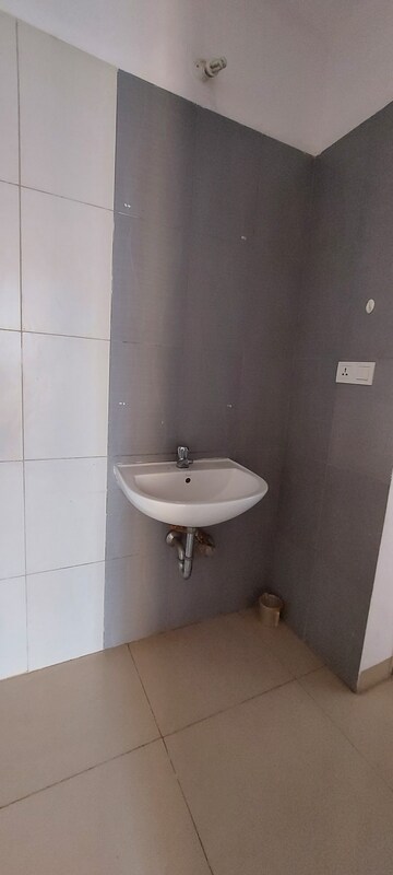 Bathroom in 3 BHK Apartment at Nanded City Asawari, Nanded – for Rent
