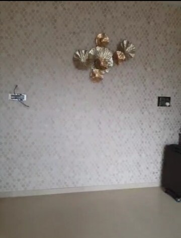 Room in 2 BHK Apartment at Runwal Greens, Mulund West – for Sale