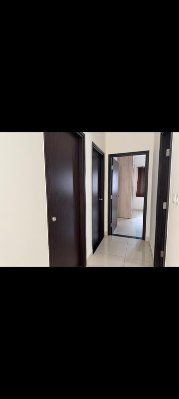 Room in 3 BHK Apartment at Provident Park Square Phase 4, Kanakapura Road – for Rent