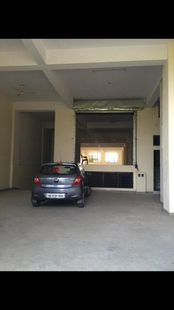 Parking in  Warehouse at South Delhi – for Rent