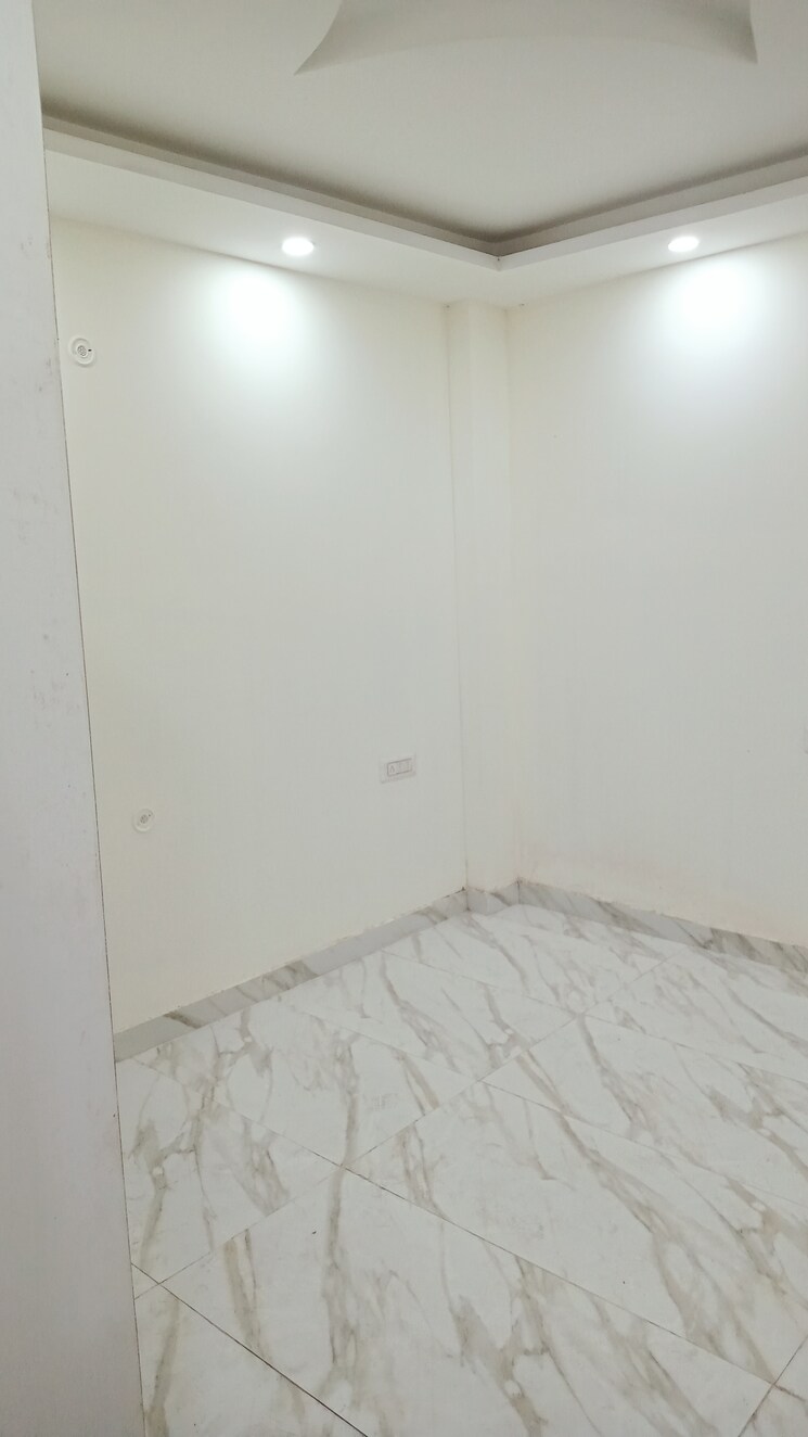 Room, burari 3 Bedroom 125 Sq.Ft. Builder Floor In Burari Delhi 8091423