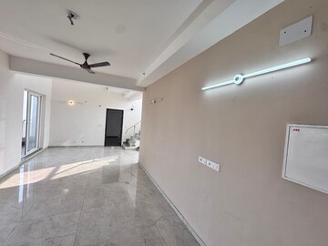Room in 3.5 BHK Penthouse at BPTP Discovery Park, Sector 80 – for Rent