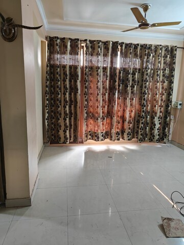 Bedroom in 4 BHK Apartment at Ambe Bharti Patrakar Sahkari Awas Samiti, Pi Greater Noida – for Rent