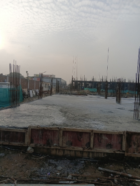 Retail Shop For Sale in Capital Central Market