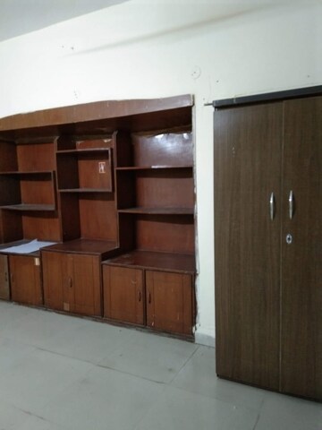 Furnished Amenities in 4 BHK Apartment at Ab Road – for Rent