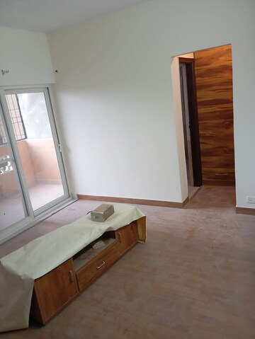 Room in 3 BHK Apartment at Nimbus The Hyde park, Sector 78 – for Rent