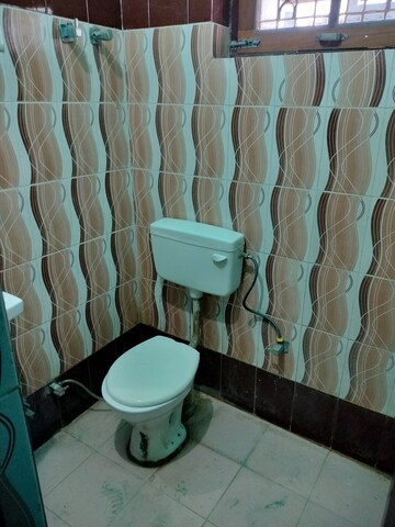 Bathroom in 2 BHK Builder Floor at Gomti Nagar – for Rent