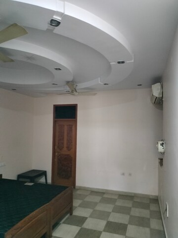 Bathroom in 2 BHK Builder Floor at Gomti Nagar – for Rent