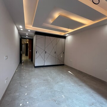 Room in 4 BHK Builder Floor at Chattarpur – for Sale