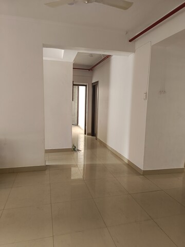 Room in 4 BHK Apartment at Futec Gateway, Sector 75 – for Rent
