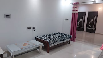 Bedroom in 2 BHK Builder Floor at Gomti Nagar – for Rent