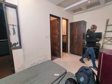 Bedroom in 1 RK Apartment at Ansal Sushant Lok I, Sector 43 – for Rent