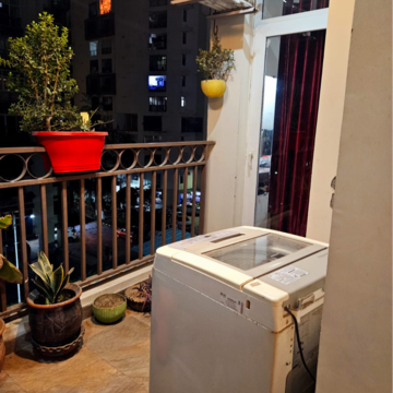Balcony in 2.5 BHK Apartment at Ambala Highway – for Rent