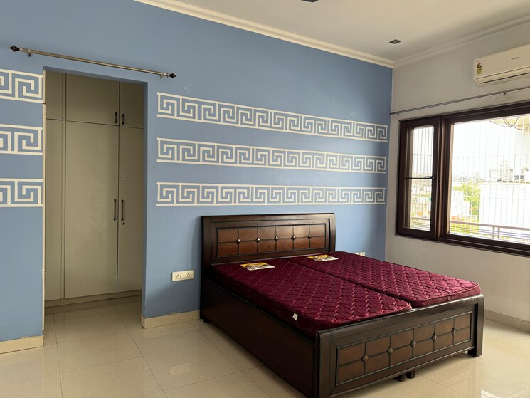 Bedroom, ansal-royale-casa 3 Bedroom 2600 Sq.Ft. Apartment In Sector 55 Gurgaon 8091780