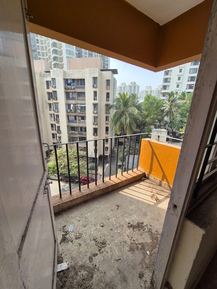 Balcony, vasant-vihar-complex 1 Bedroom 650 Sq.Ft. Apartment In Pokhran Road No Two Thane 8091818