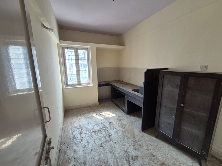 Room, vasant-vihar-complex 1 Bedroom 650 Sq.Ft. Apartment In Pokhran Road No Two Thane 8091818