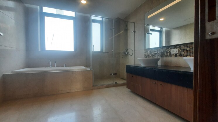 Room, m3m-golf-estate-fairway-east 4 Bedroom 4992 Sq.Ft. Apartment In Sector 65 Gurgaon 8091796