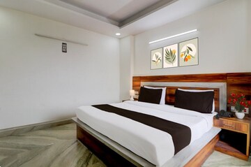 Bedroom in  Pg at Sector 45 – for Rent