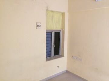 Room in 1 BHK Apartment at Siddhachal Phase 5 CHS Ltd, Vasant Vihar – for Sale