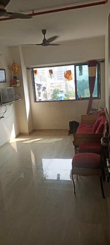 Team Area in 1 BHK Apartment at Arihant Skyline, Dadar West – for Rent