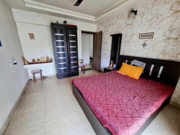 Bedroom in 2 BHK Apartment at HDIL Metropolis Residences, Andheri West – for Rent
