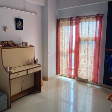 Room in 2 BHK Apartment at Aims Golf Avenue I, Sector 75 – for Rent