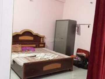 Bedroom in 2 BHK Builder Floor at Gomti Nagar – for Rent