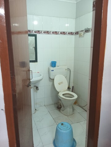 Bathroom in 1.5 BHK Villa at Harshit Home, Deva Road – for Rent
